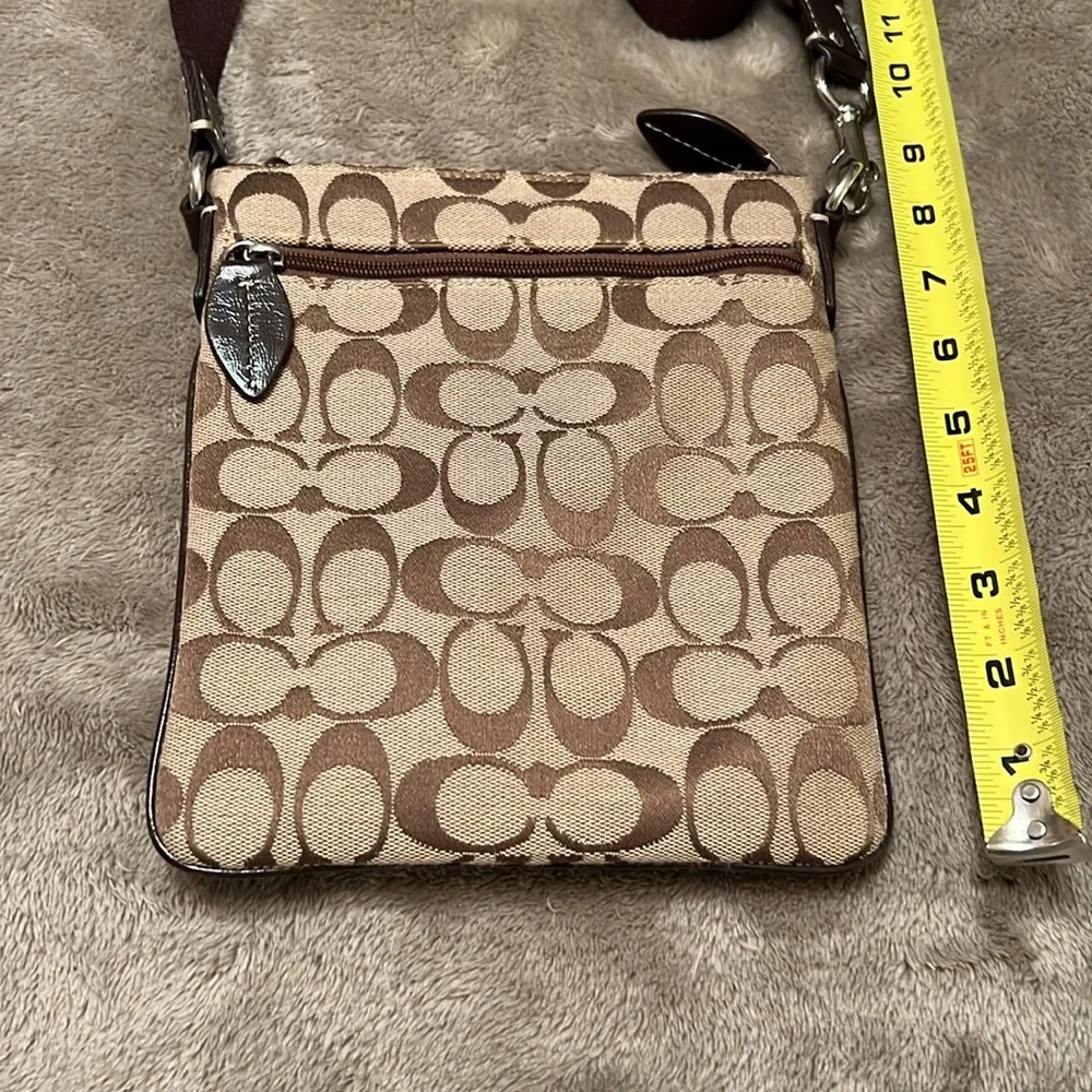 Like new COACH Cross Body Bag. Used once, no tears or stains. - Picture 2 of 11